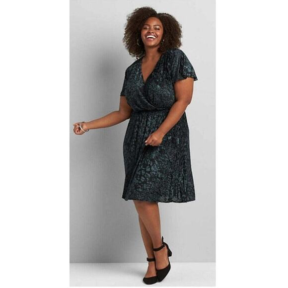 New NWT Lane Bryant Crushed Velvet Animal Print Emerald Green Dress Size 22 24 - Picture 1 of 8